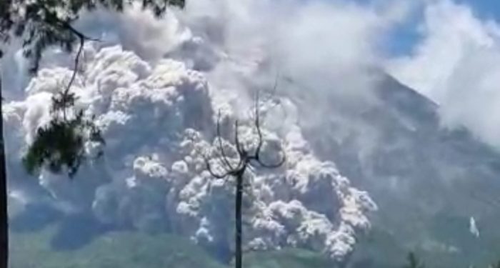 erupsi merapi