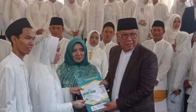 Disaksikan Pak Wali Kota Tangsel, 22 Pasang Pengantin Nikah Bareng Gratis di Waroeng Lengkong