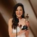 Cetak Sejarah Baru, Aktris Michelle Yeoh Raih Piala Oscar Pertama dari Asia