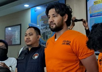 Aktor Ammar Zoni Kembali Tersandung Kasus Narkoba, Pakai Baju Tahanan Resmi Jadi Tersangka