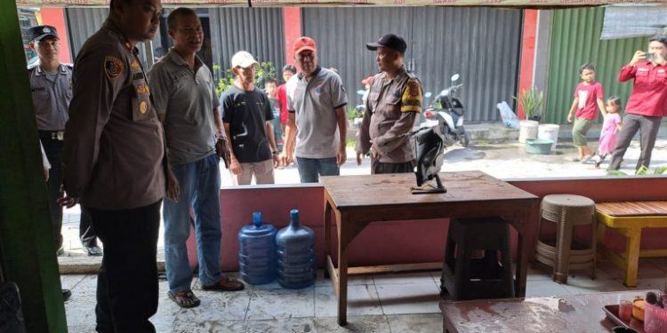 Polisi Cek dan Olah TKP Kebakaran Rumah Makan di Serang