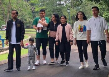 Lebaran Tahun Ini, Presiden Jokowi Pilih Kumpul Anak dan Cucu di Solo