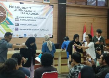 Keseruan Ngabuburit Jurnalistik BMC Tangerang Raya, Peserta: Ini Acara Bermanfaat Banget