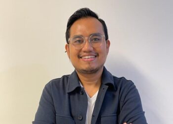 Charles DW Simaremare