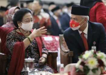 Megawati Akan Umumkan Ganjar Sebagai Capres Selepas Salat Jumat