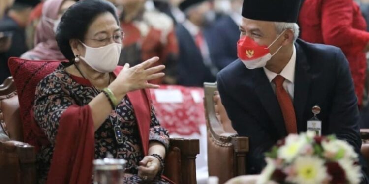 Megawati Akan Umumkan Ganjar Sebagai Capres Selepas Salat Jumat