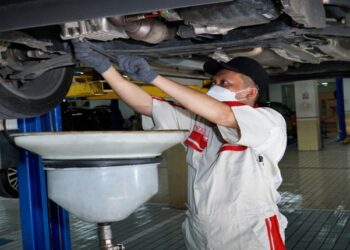 Servis Mobil Sebelum Mudik, Wajib Periksa 8 Komponen Mobil Ini