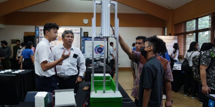 Puluhan Ilmuwan Muda Sekolah Pelita Harapan Suguhkan Karya Brilian di Pameran Sains Tahunan