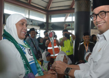 Pastikan Layanan Penerbangan Haji Lancar, Menhub ke Jamaah: Semangat Menjalankan Ibadah