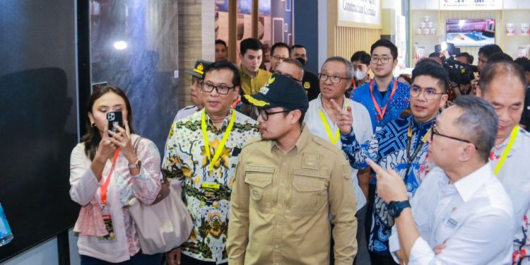 Pilar Saga Ichsan dan Zulkifli Hasan Resmikan Okabe Gallery di Tangerang Selatan