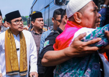 Lepas Keberangkatan Calon Jamaah Haji dari Tangsel, Pilar Titip Pesan