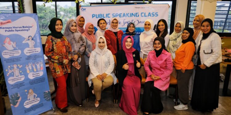 Public Speaking for Women, Uji Nyali Para Wanita Cerdas untuk Berbicara
