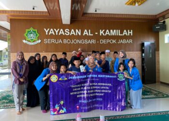 Ciptakan Kreativitas Anak melalui Inovasi Buket Bunga Berbahan Dasar Plastik