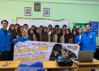 Mengembangkan Pola Pikir Cerdas dalam Menggunakan Media Sosial