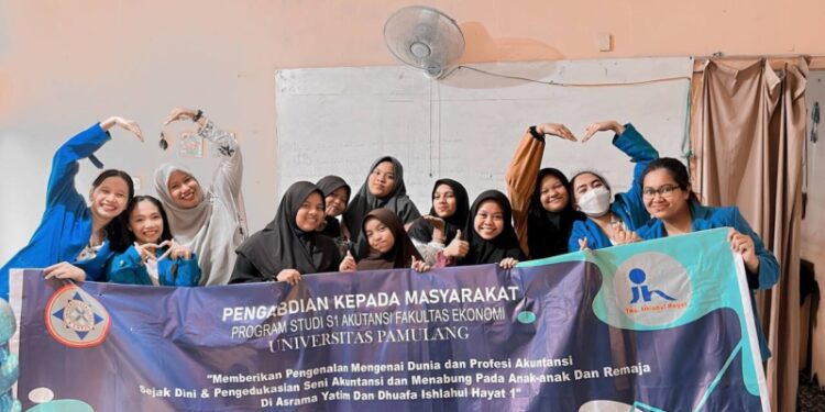 Edukasi Ilmu Akuntansi dan Menabung pada Anak-anak Serta Remaja