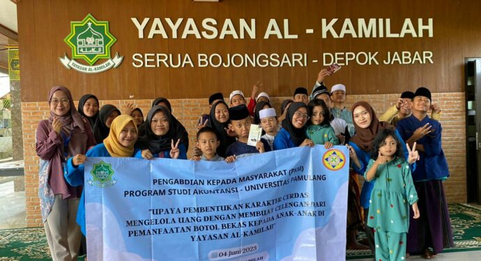 Upaya Pembentukan Karakter Cerdas Mengelola Uang kepada Anak-Anak di Yayasan Al Kamilah