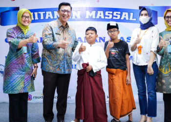 Khitanan Massal yang Digelar DWP Kota Tangsel Diapresiasi