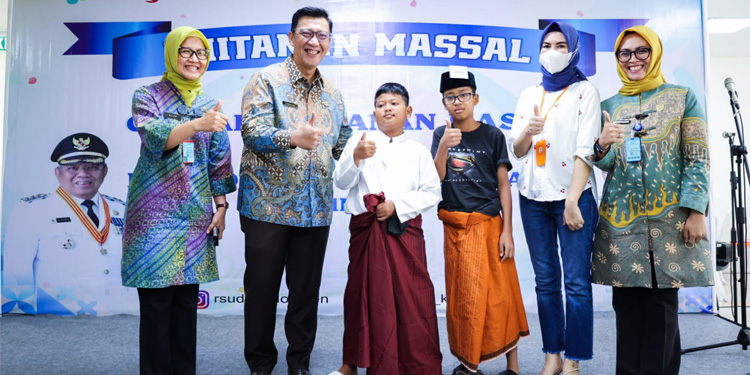 Khitanan Massal yang Digelar DWP Kota Tangsel Diapresiasi