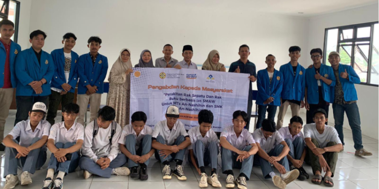 PKM Mahasiswa Teknik Mesin UNPAM: Merakit Rak Sepatu dan Rak Buku Berbasis