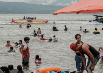 Harga Tiket Pesawat Turun Jelang Libur Sekolah Jadi Momentum Kebangkitan Sektor Parekraf