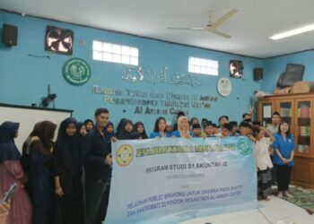 Pelatihan Public Speaking untuk Santri dan Santriwati di Pondok Pesantren Al Amien Ciater