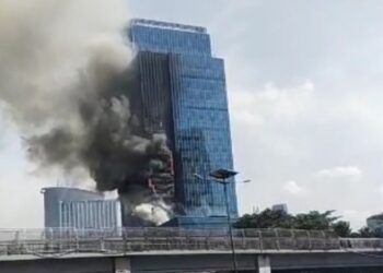 Kebakaran gedung k-link
