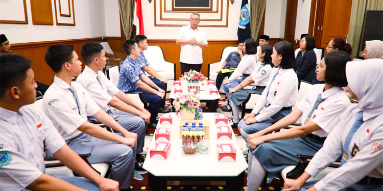 Temui Calon Paskibraka Tingkat Nasional-Provinsi, Benyamin: Nikmati Proses dan Jaga Nama Baik Tangsel