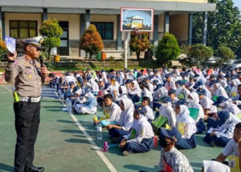 Sasar Peserta MPLS, Polres Tangsel Beri Penyuluhan tentang Operasi Patuh Jaya 2023