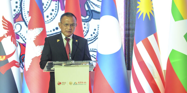 Wakil Ketua DPR RI bidang Koordinator Polhukam, Lodewijk F. Paulus