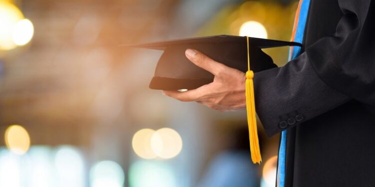 Peran Sistem Ekonomi dalam Menentukan Akses Pada Kualitas Pendidikan