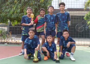 HUT RI ke 78: Anak-Anak RT 005 Alam Asri Benda Baru Juarai Kompetisi Futsal