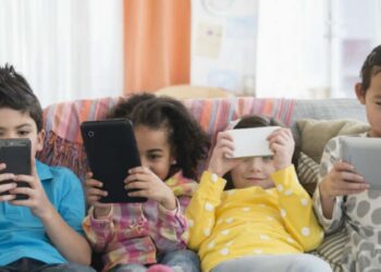 Pengaruh Penggunaan Gadget pada Anak