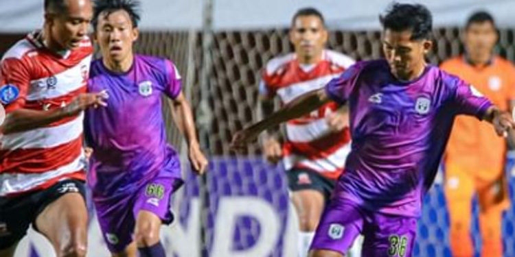Arema FC vs RANS Nusantara, Magenta Force Enggan Tertipu Posisi Singo Edan