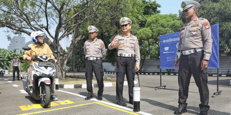 Meski Sudah Meminta Maaf, Rocky Gerung Mengaku Takkan Berhenti Menjadi Pengkritik