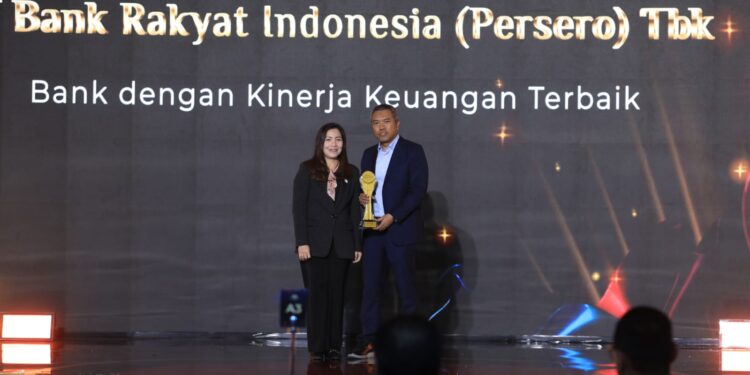 Borong Tiga Penghargaan, BRI Dinobatkan Sebagai Bank dengan Kinerja Keuangan Terbaik
