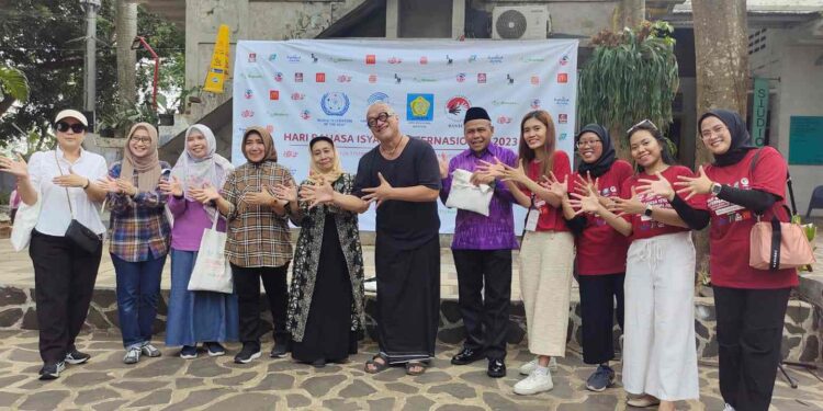 Peringati Hari Isyarat Internasional, Gerkatin Banten Gelar Acara di Kandank Jurank Doank