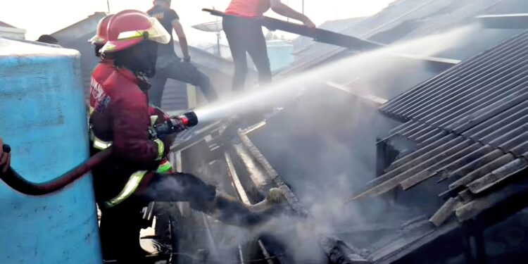 Asrama Mako Brimob Kedaung Kebakaran Diduga Akibat Korsleting Listrik