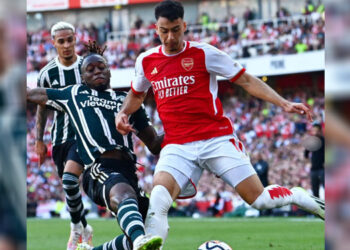 Dua Gol Injury Time Sukses Menangkan Arsenal Atas MU