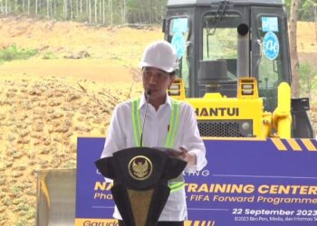 Presiden Jokowi Resmikan Pusat Pelatihan Sepak Bola Nasional di IKN