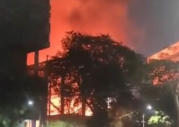 Si Jago Merah Lahap Gedung A Museum Nasional, Belasan Mobil Damkar Dikerahkan