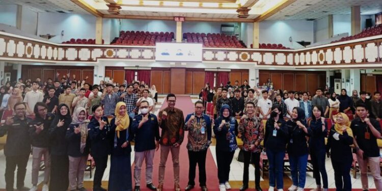 kuliah umum UNS