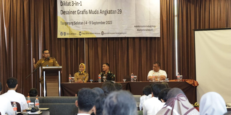 Dorong Pengembangan UMKM di Tangsel, Pilar Buka Pelatihan Desain Grafis