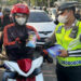 Hari Ketiga Operasi Zebra, Satlantas Polres Tangsel Bagikan Masker hingga Vitamin