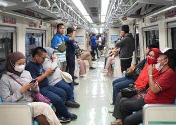 Yuk, Liburan Akhir Pekan Naik LRT Jabodebek!