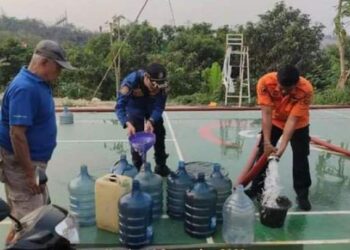 Titik Krisis Meluas, BPBD Tangsel Distribusi Air Bersih ke 10 Kelurahan