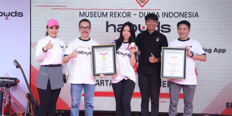 Perempuan Termuda Penggagas Aplikasi Pelacak Kesehatan, Irene Tanihaha Raih Penghargaan MURI