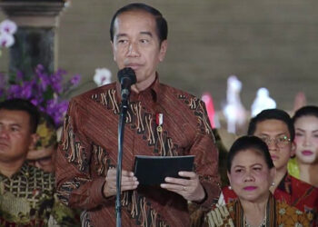 Lewat Istana Berbatik, Jokowi Harap Masyarakat Tumbuhkan Kebanggaan Terhadap Batik
