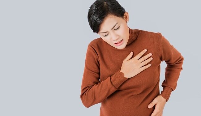 Apakah Menopause Meningkatkan Risiko Jantung Pada Wanita?