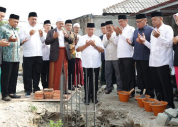 Letakan Batu Pertama Pembangunan Masjid di Pamulang, Benyamin: Manfaatnya Dunia Akhirat