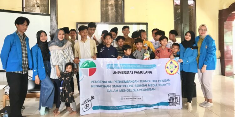 Menjadikan Smartphone sebagai Media Praktis dalam Mengelola Keuangan